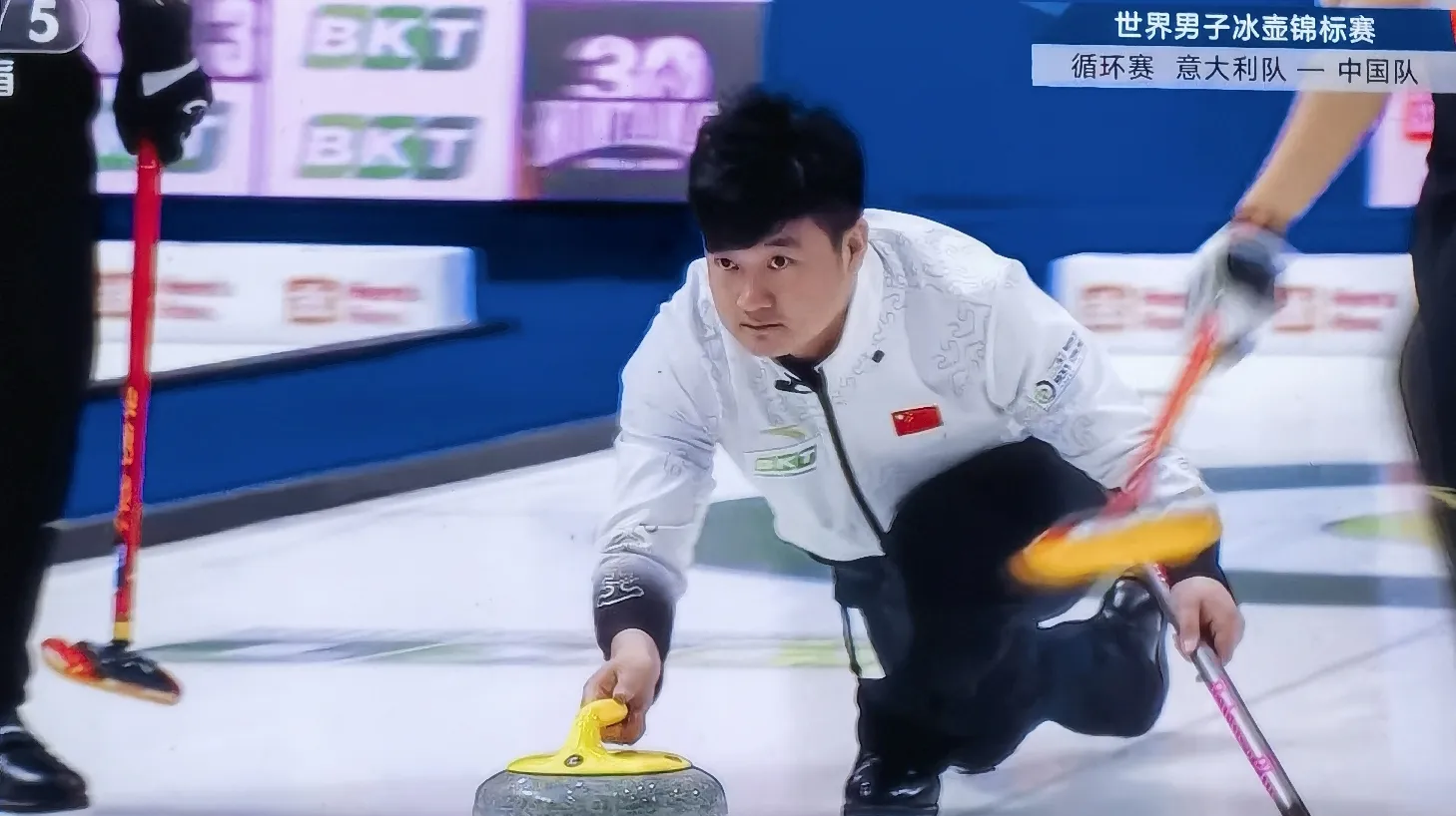 壹号-Scout焦点对战，Faker与40激战日本队分钟，出色发挥胜负难料！