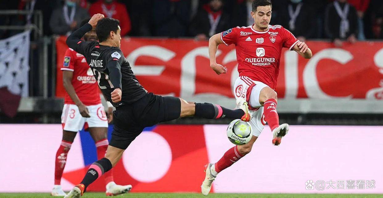 壹号-包含赛地聚焦——法甲清晨热度飙升，门兴格拉德巴赫状态回暖，媒体盛赞，纪律约束更严格的词条